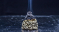 【艾草知識(shí)】灸完的艾灰千萬別扔，它還有這些神奇功效！
